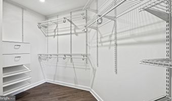 3990 UPTON St NW 2B-PARC-6118, Washington, DC 20016