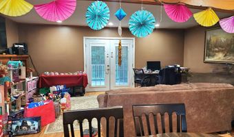 10 Ridgewood Dr, Augusta, ME 04330