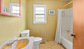 204 Oakland Ave, Abbeville, SC 29620