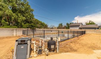 1212 PARKLAND Dr, Aztec, NM 87410