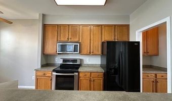 1575 Town Home Dr, Apex, NC 27502