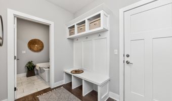3817 NW Beechwood St, Ankeny, IA 50023