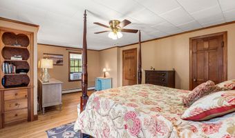653 Gore Rd, Alfred, ME 04002