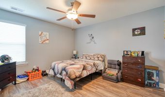 221 Little Man Dr, Boiling Springs, SC 29316