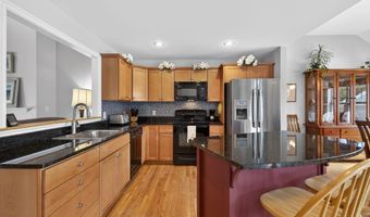 22 Mill Pond Rd 22, Brentwood, NH 03833