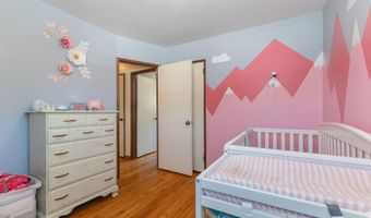 10 Tanglewood Rd, Albany, NY 12205