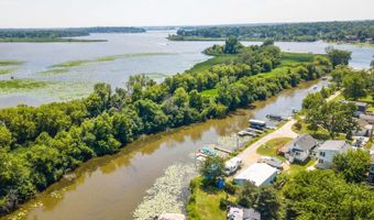 38717 N Lake St, Antioch, IL 60002