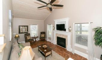 404 S Toulme St, Bay St. Louis, MS 39520