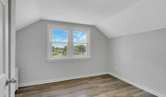 121 E Browning Rd, Bellmawr, NJ 08031