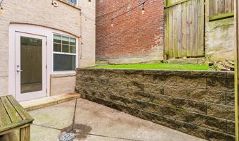 4226 7TH St NW 101, Washington, DC 20011