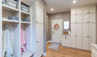 3728 Bridgeport Dr, Ames, IA 50010