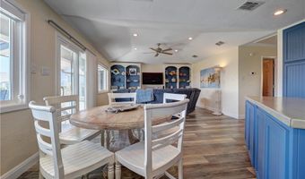 103 Driftwood Dr, Aransas Pass, TX 78336