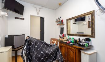 912 Main St, Antioch, IL 60002