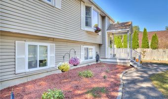 25 Cedar Grove Dr, Exeter, RI 02822