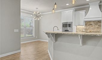 2302 SW Cadwell Ave, Bentonville, AR 72713