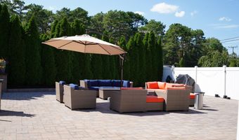 449 Montgomery St, Bayville, NJ 08721