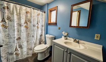 935 Gage St, Bennington, VT 05201