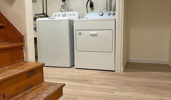 8904 GRANT St, Bethesda, MD 20817