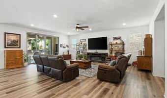 2313 E Lincoln Ave, Escondido, CA 92027