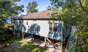 452 Indian Bluff Dr, Arapahoe, NC 28510