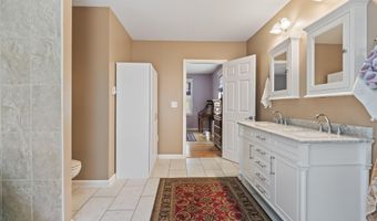 80 Maple St, Acton, ME 04001