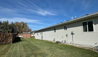 1008 S 10th Ave, Britton, SD 57430