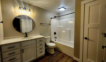 724 Sequoia Dr, Altoona, WI 54720