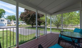64 Juniper Trl, Narragansett, RI 02882