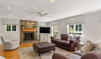 14 Dawn Ln, Coventry, RI 02816