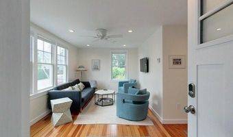 23 Warren Ave 1, Middletown, RI 02842