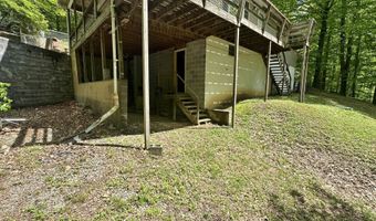 186 View Rd, Alderson, WV 24910