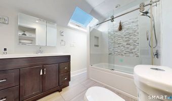 285 Wooding Hill Rd, Bethany, CT 06524