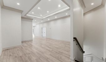 7301 CALVERT St, Annandale, VA 22003