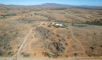 13520 W Universal Ranch Rd, Arivaca, AZ 85601