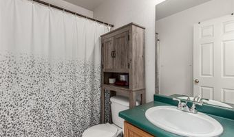 2039 Espana Way, Aurora, CO 80011