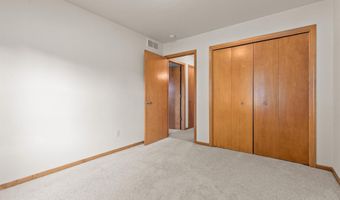 W5862 GERANIUM Drive, Appleton, WI 54915