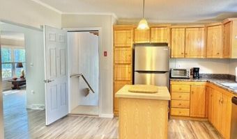10 Pinecone Dr, Alfred, ME 04002