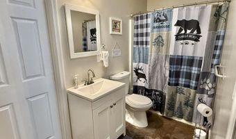 82 Tennyson Cir, Albrightsville, PA 18210