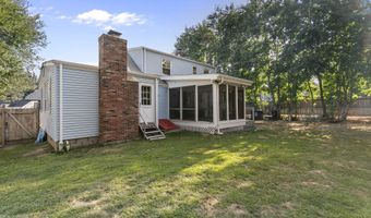66 Loftus Cir, Bridgeport, CT 06606