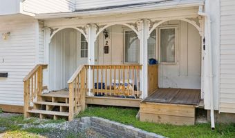 56 Chapel St, Augusta, ME 04330