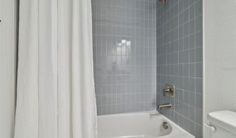 5293 EVERLONG Dr, Apollo Beach, FL 33572
