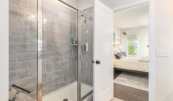 6217 S Trailwoods Dr, Ann Arbor, MI 48103