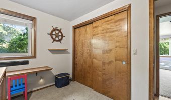 2236 E Roanoke Dr, Boise, ID 83712