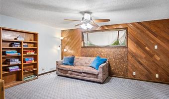 108 Westside Dr, Atchison, KS 66002