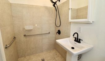 735 W NORTH St, Dover, DE 19904