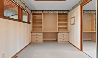 5531 LONG Ct, Appleton, WI 54914