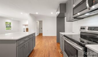 4300 Dowling Dr, Charlotte, NC 28205