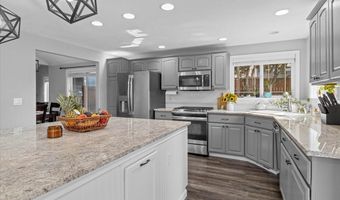 1200 NW THORN Dr, Albany, OR 97321