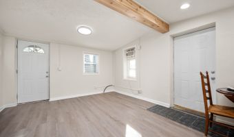 713 Ellenhurst Dr, Anderson, IN 46012