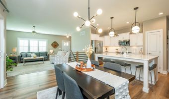 2204 SW Westwood St, Ankeny, IA 50023